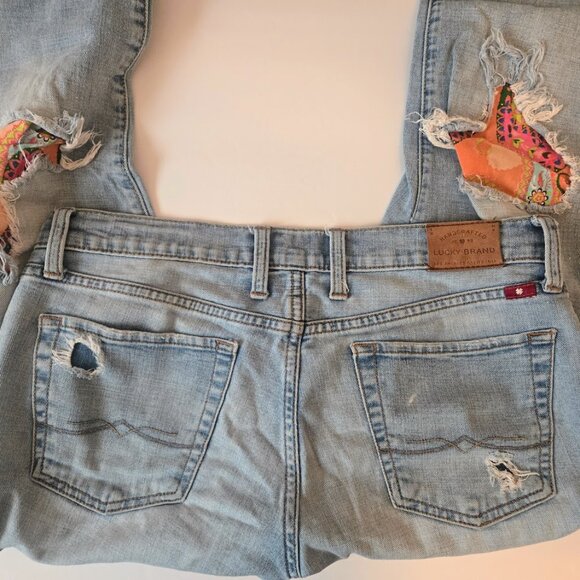 Lucky Brand Siena Cigarette distressed jeans Size 4/27 - Picture 3 of 6